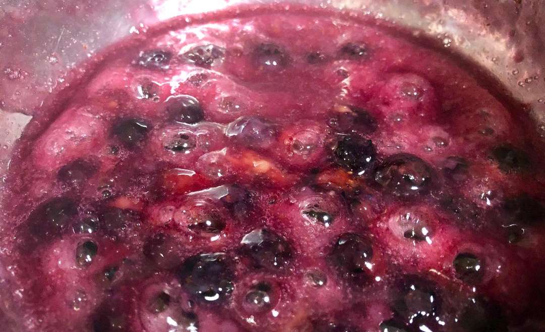 Keto Blueberry Sauce